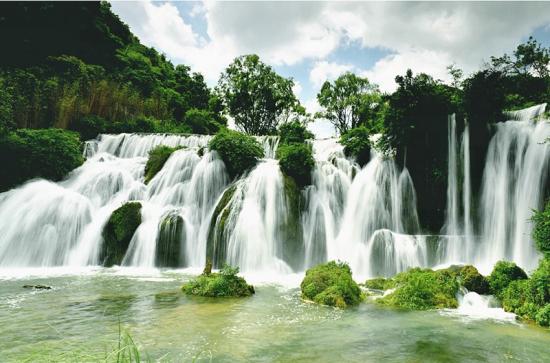 秀丽山河