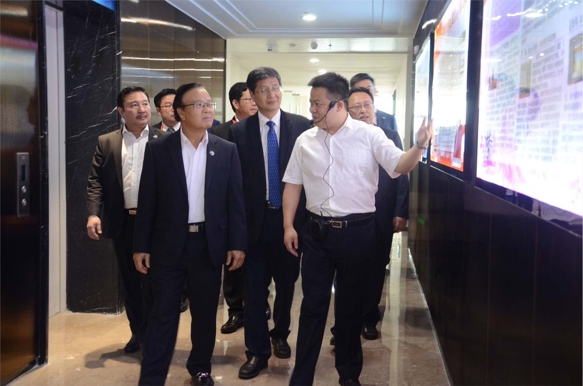 老挝副总理宋迪·隆迪率团访问江西中煤