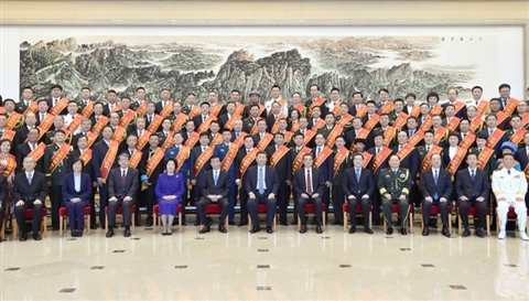 习近平会见全国双拥模范城（县）命名　暨双拥模范单位和个人表彰大会代表