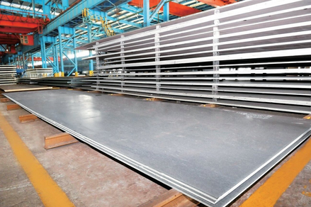 河钢高强度船板钢护航船舶乘风破浪